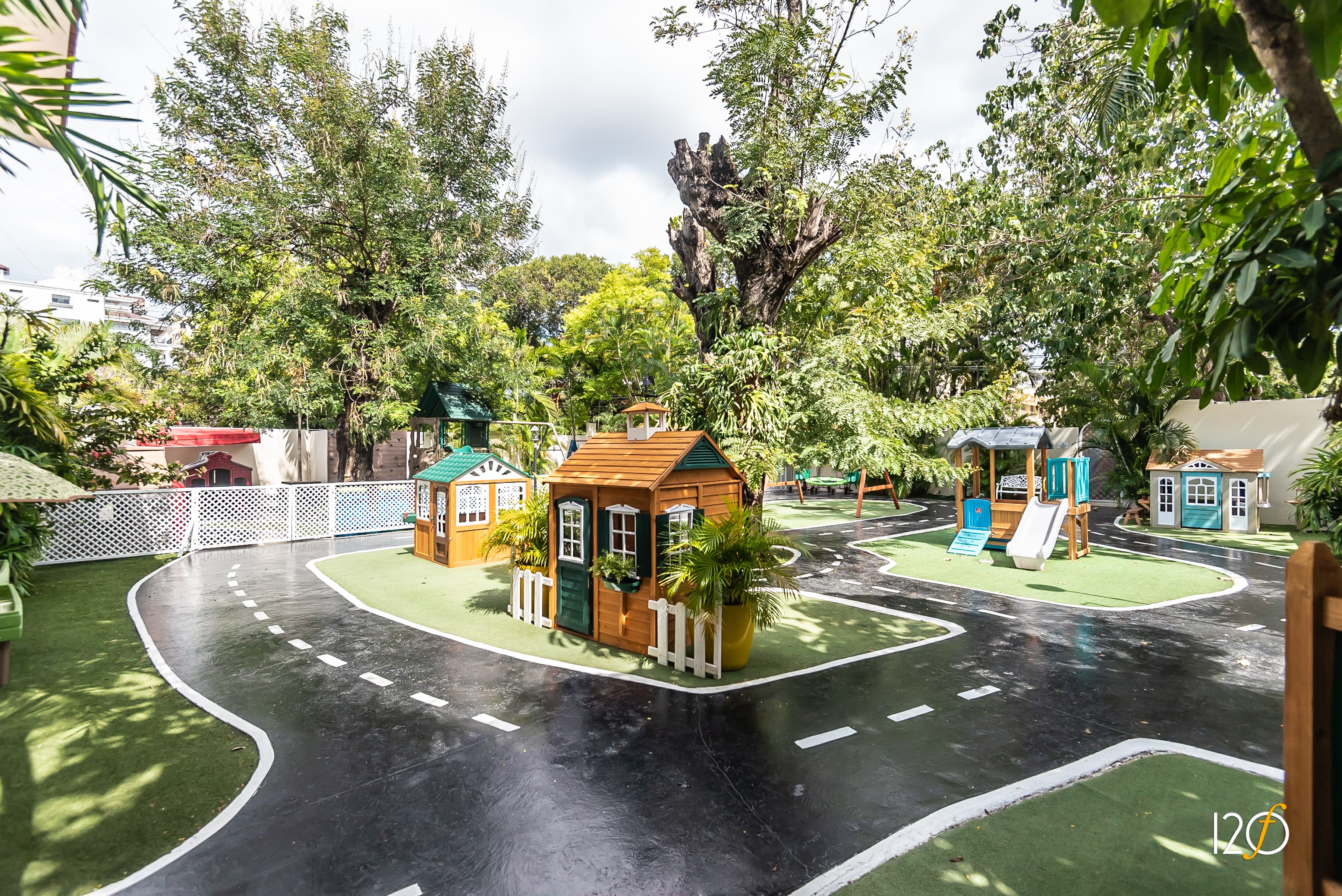 Bee Creative Playground - View 1